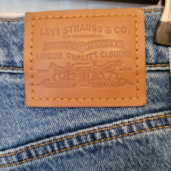 Levi's Premium Women's Ribcage Straight Ankle Jeans Size 24 - Picture 6 of 10